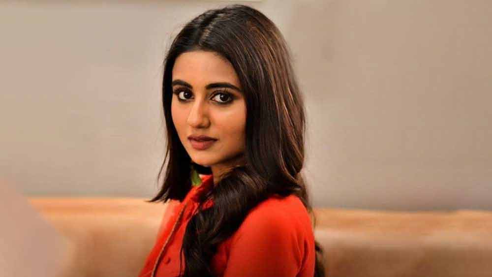 অভিনেত্রী স্বস্তিকা দত্ত হাসপাতালে ভর্তি